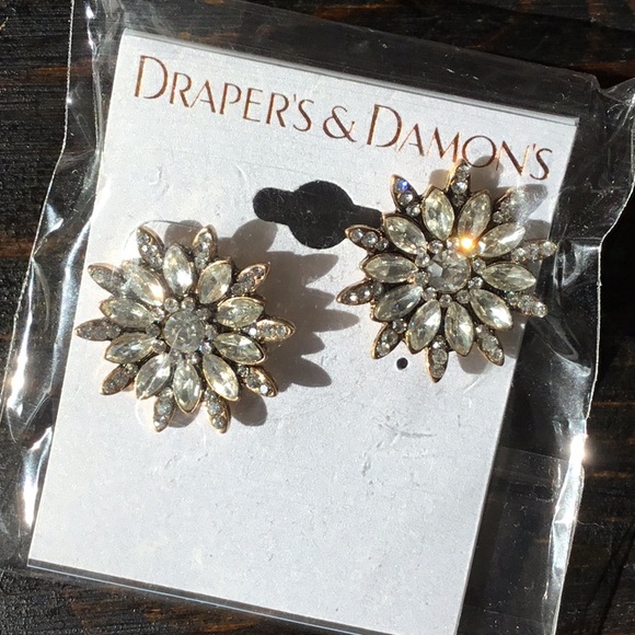 NWT two pair of rhinestone earrings - Picture 3 of 4